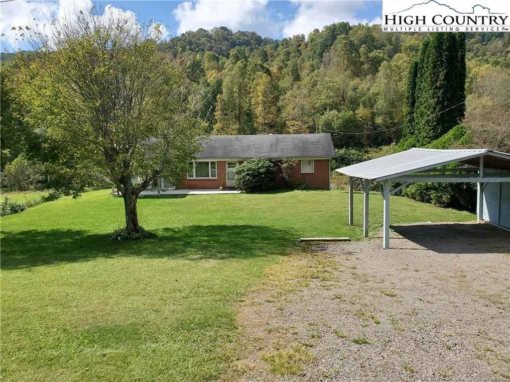 1411 Cabbage Crk Rd  