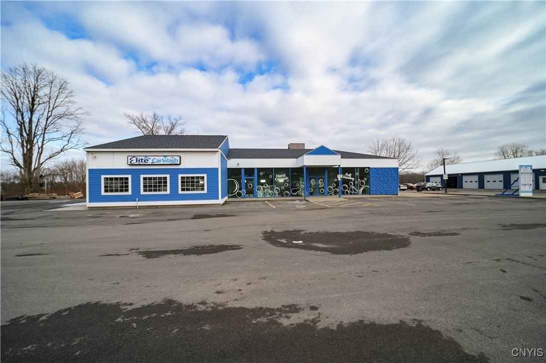1700 Oriskany St W  