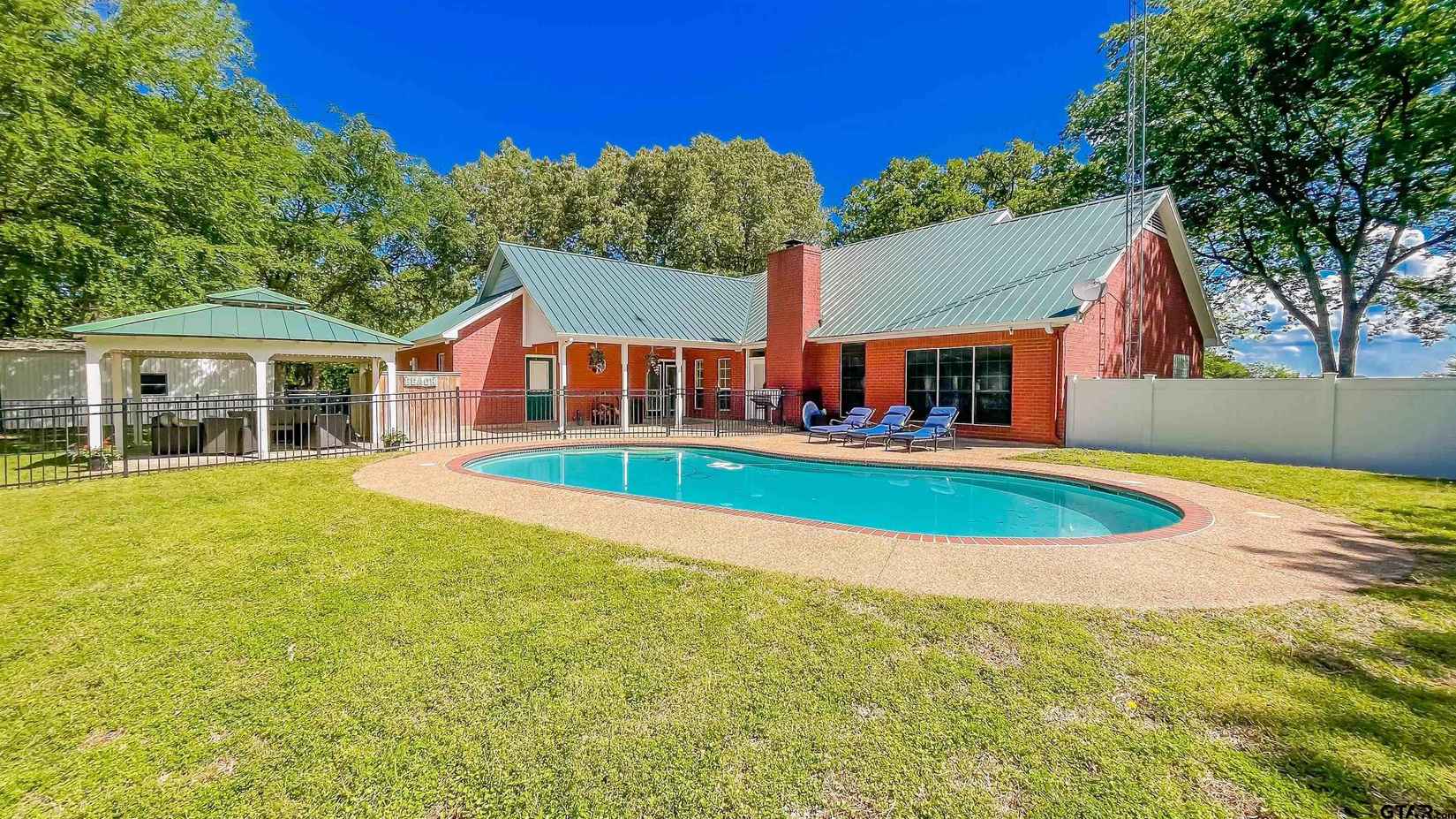 22205 US HWY 69 N  