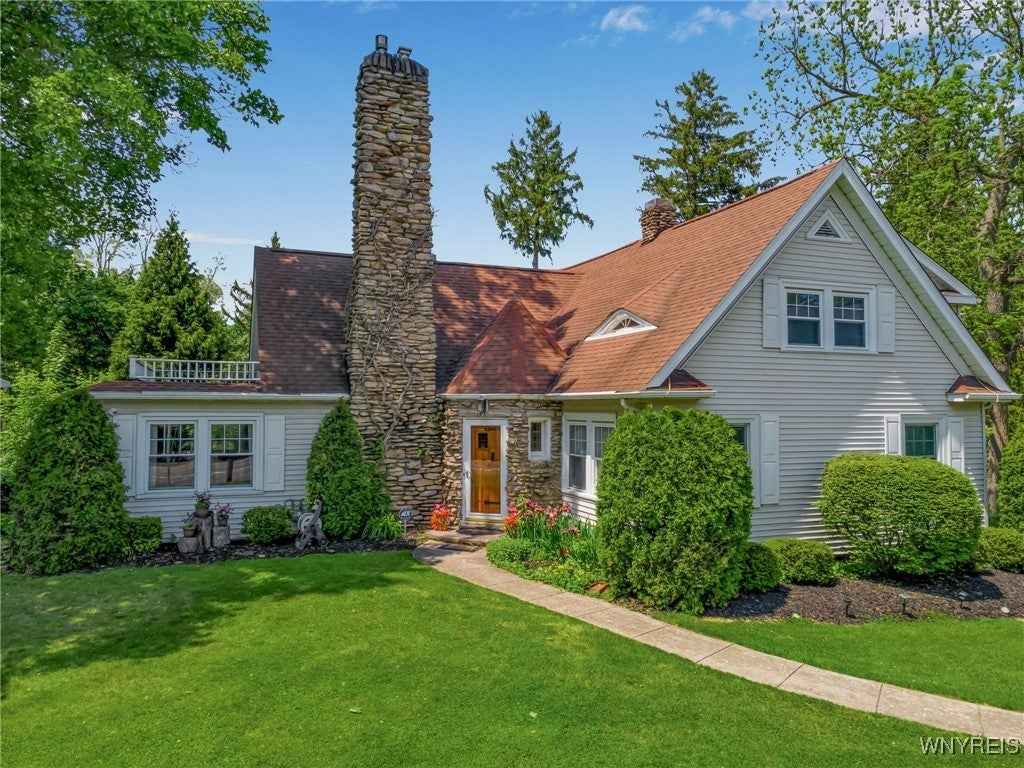 6953 Chestnut Ridge Rd  