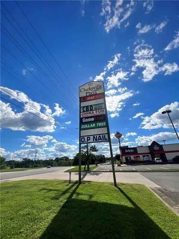 1229 E Market ST Unit 9  