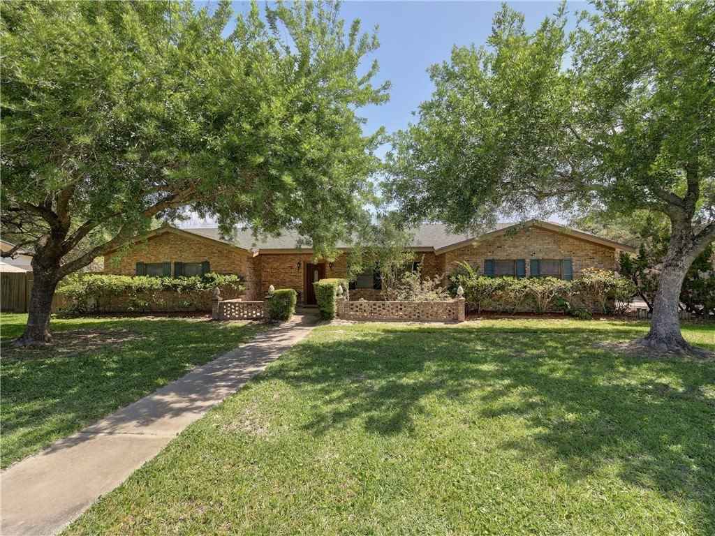 1540 W Deberry Ave  