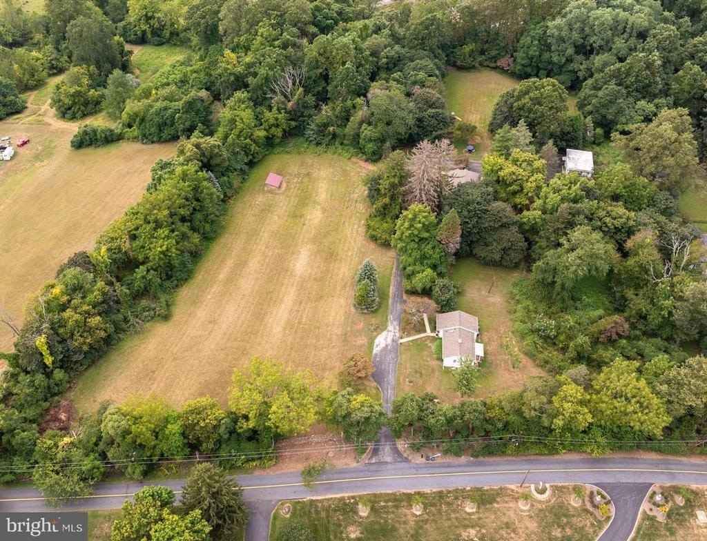 120 Diamond Rock Rd  