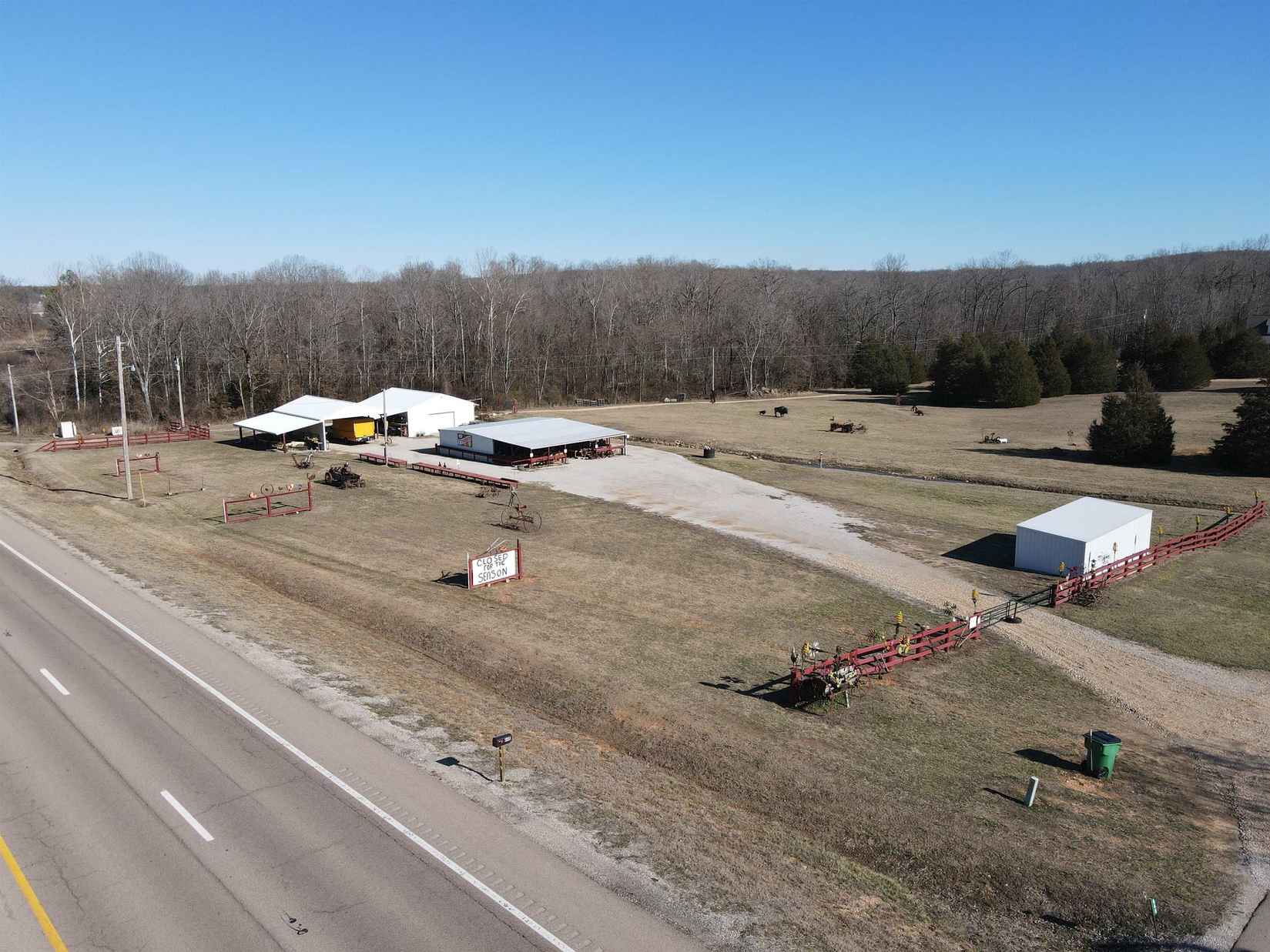 648 Hwy 62-412  