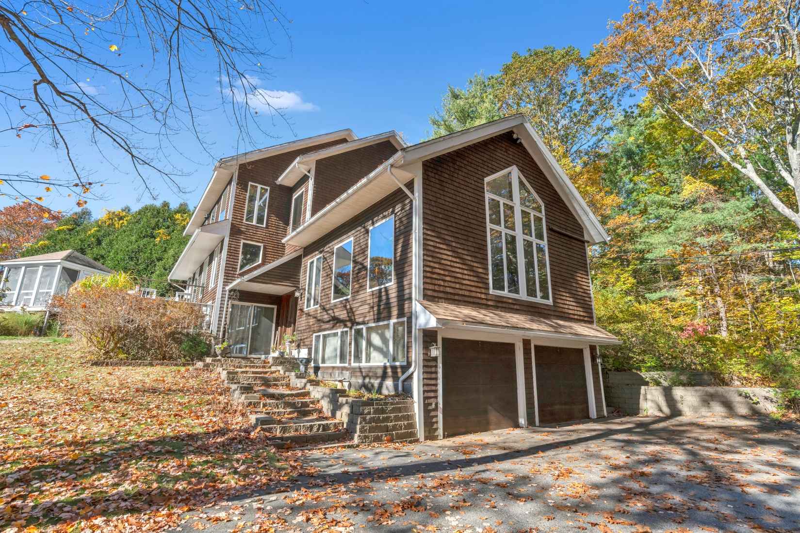 50 Coles Hill Rd  