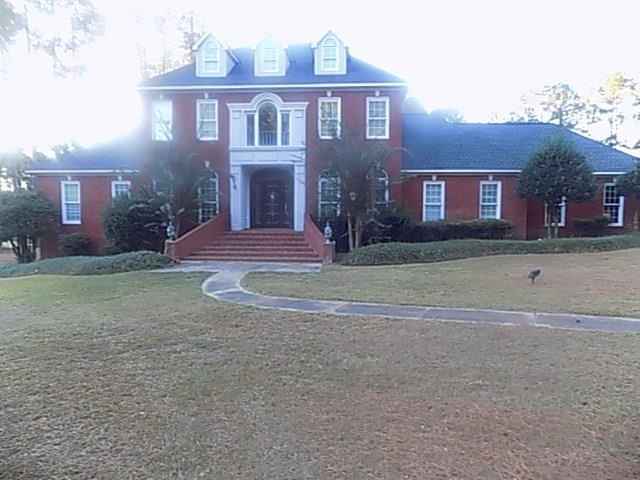 400 ROYAL Pkwy  