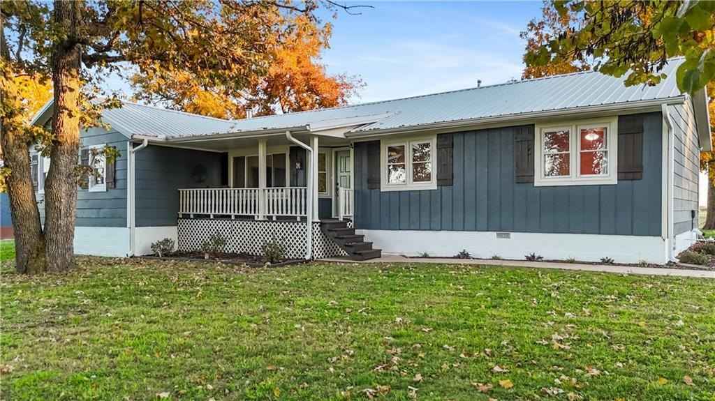 13992 Farm Rd 2185  