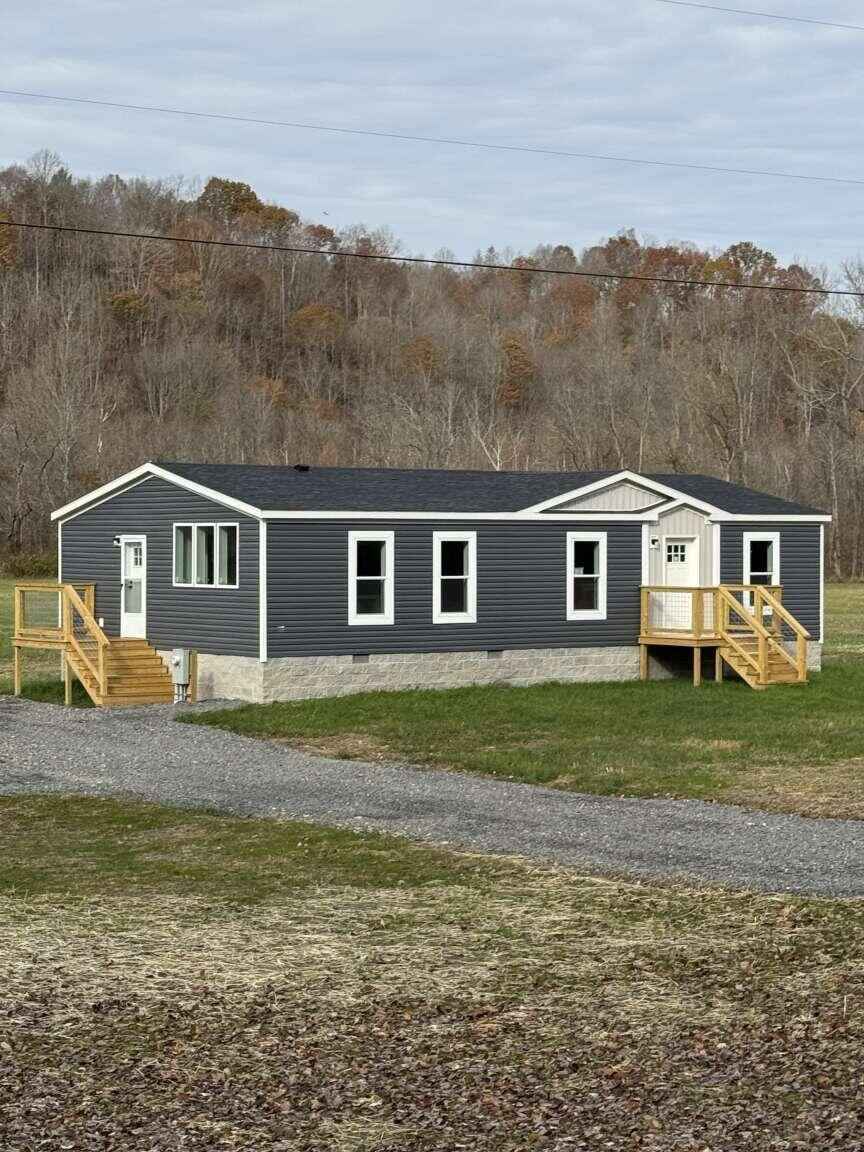 1095 Upper Brush Crk Rd  