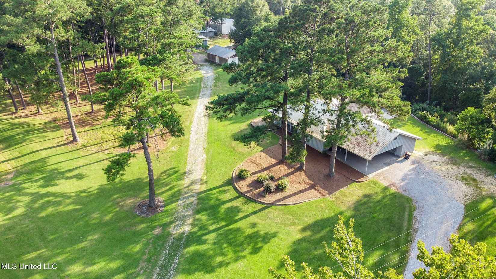 6107 Hwy 43 N  