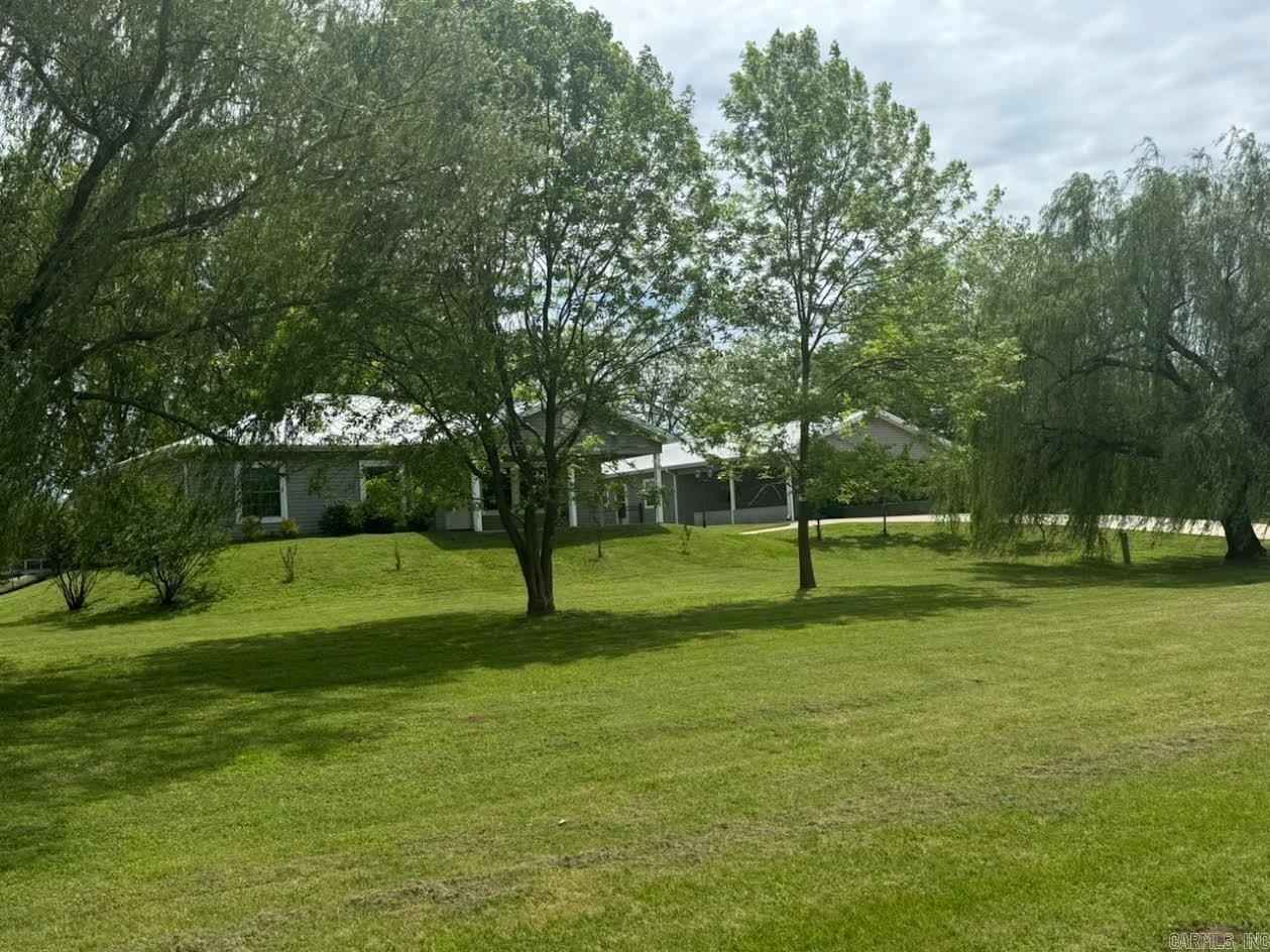 3209 Riviera Dr  