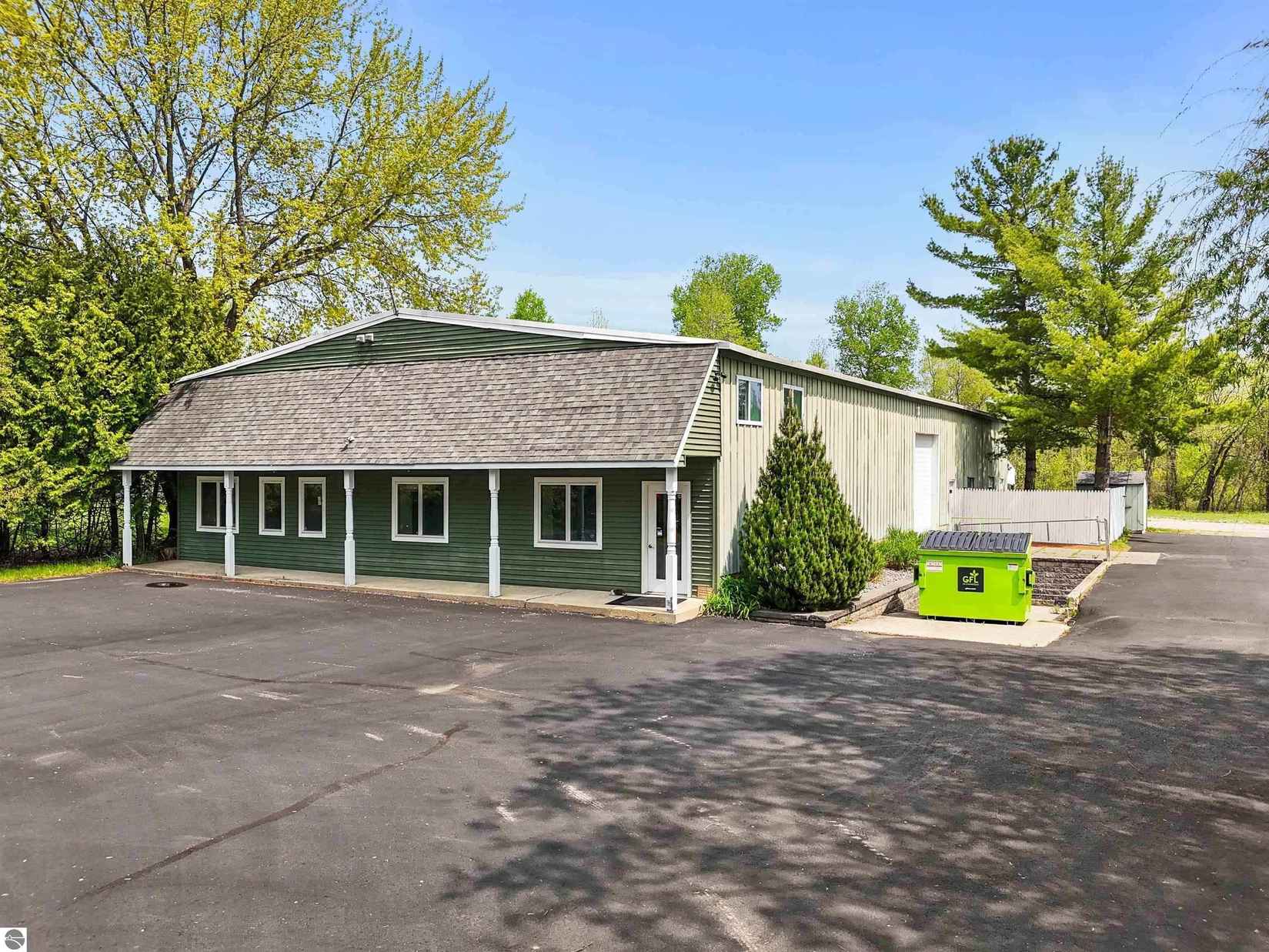 9435 Cherry Bend Rd  