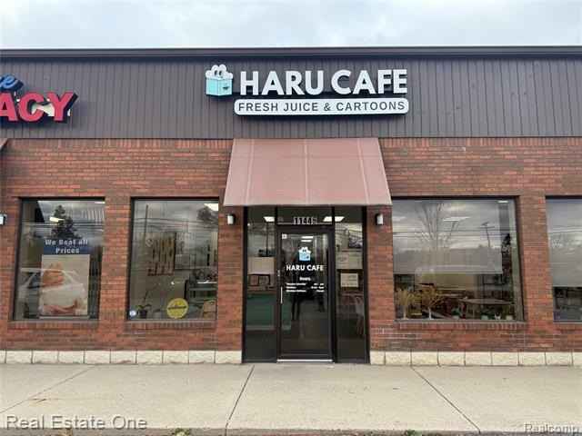 11445 15 Mile Rd  