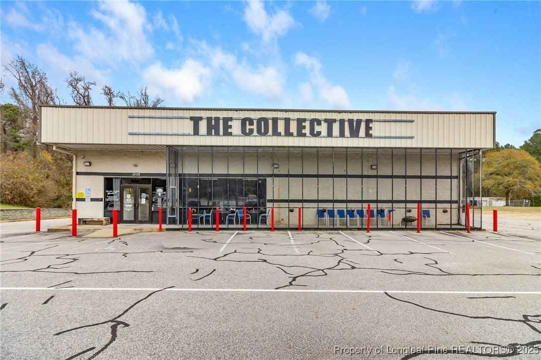 1530 N Bragg Blvd  