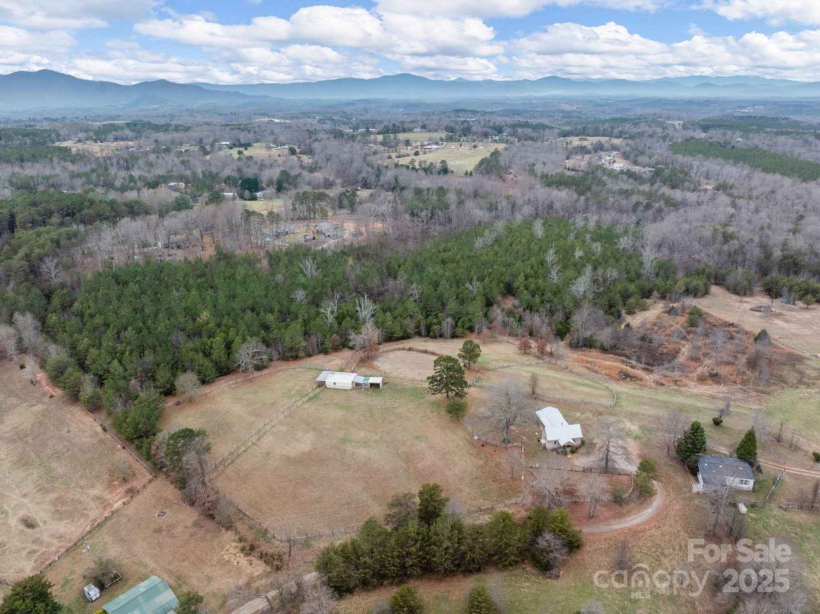 139 Clarkson Ln  