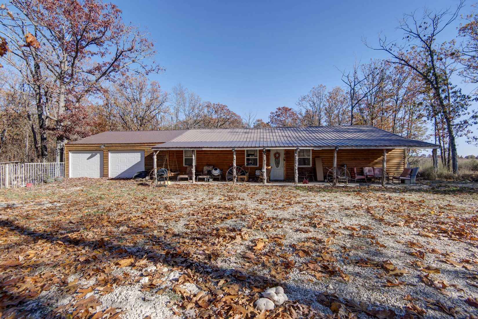 207 Royal Dr  