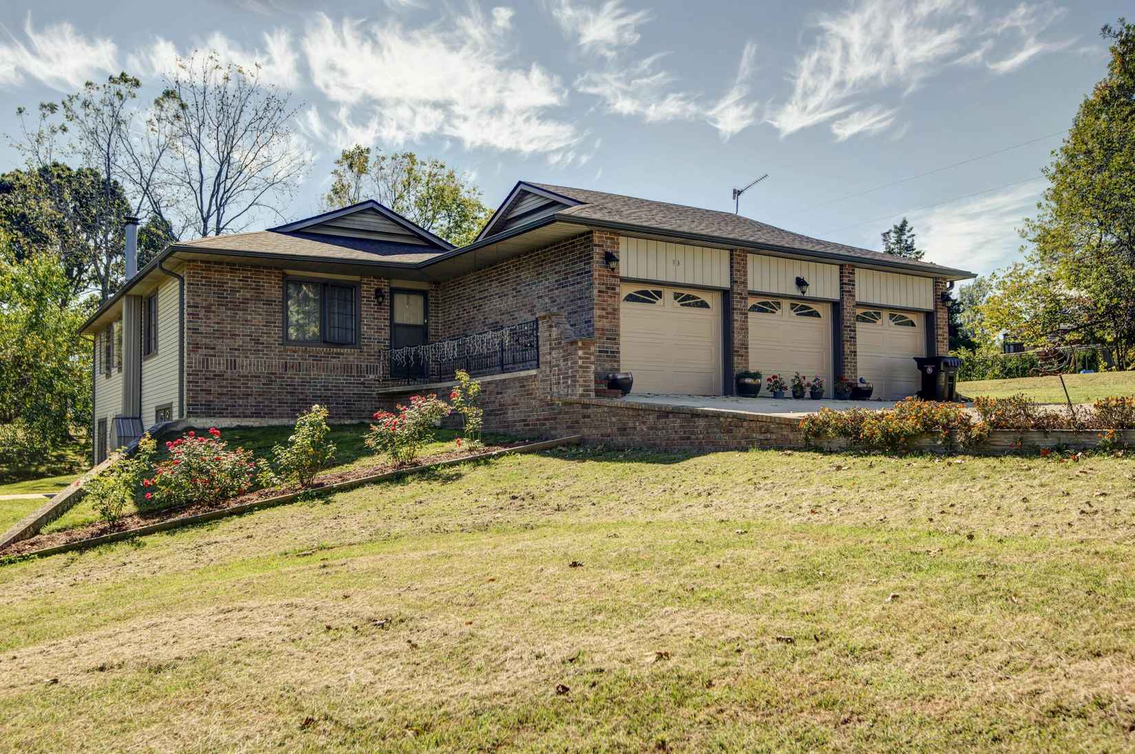 93 Meadow Hl Ln  