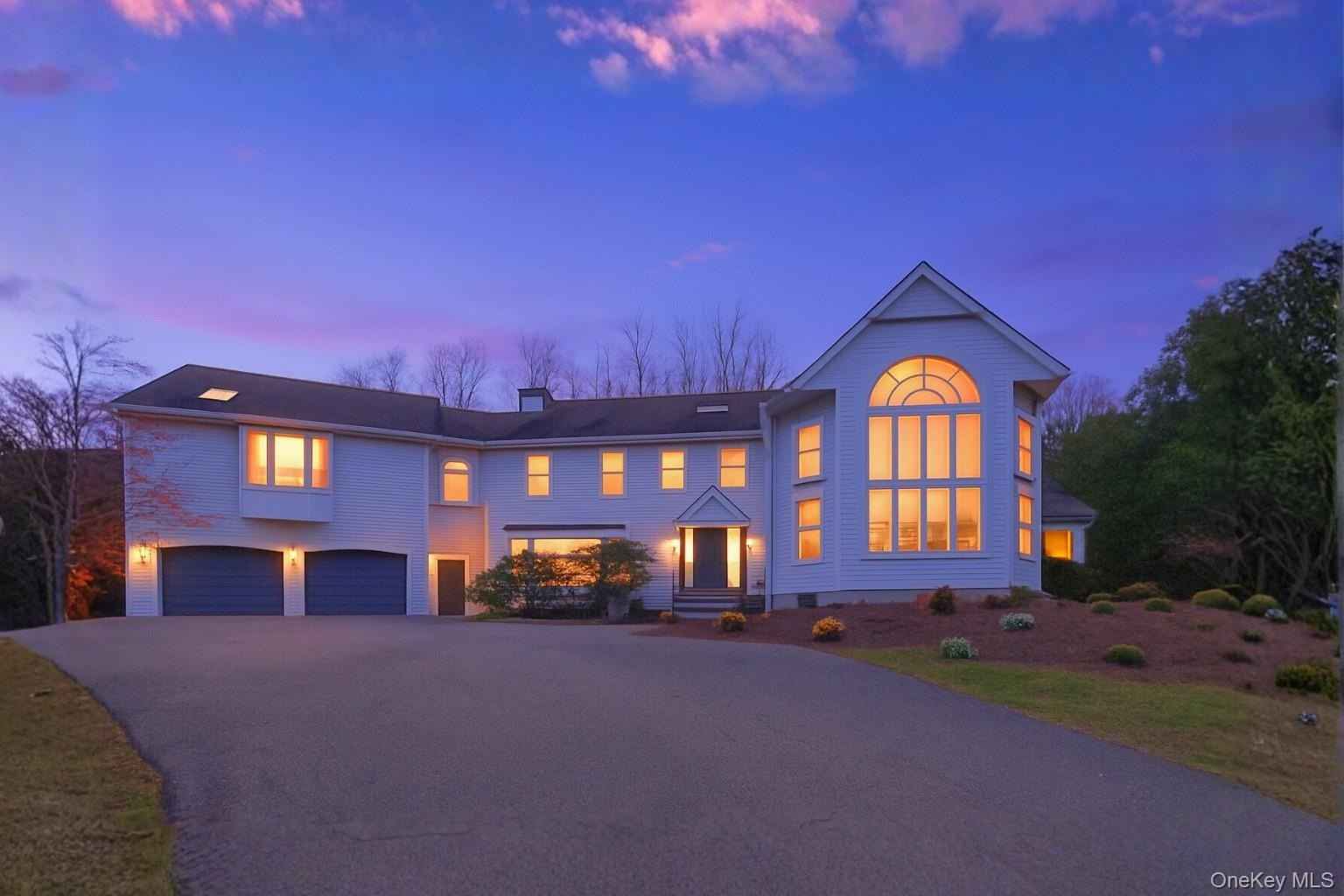 7 Dickson Ln  