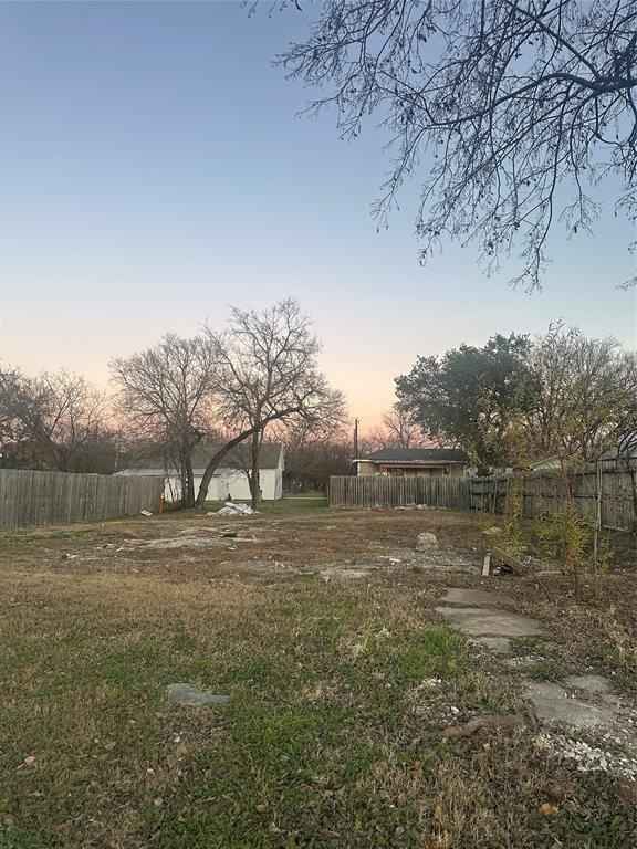606 Ml St  