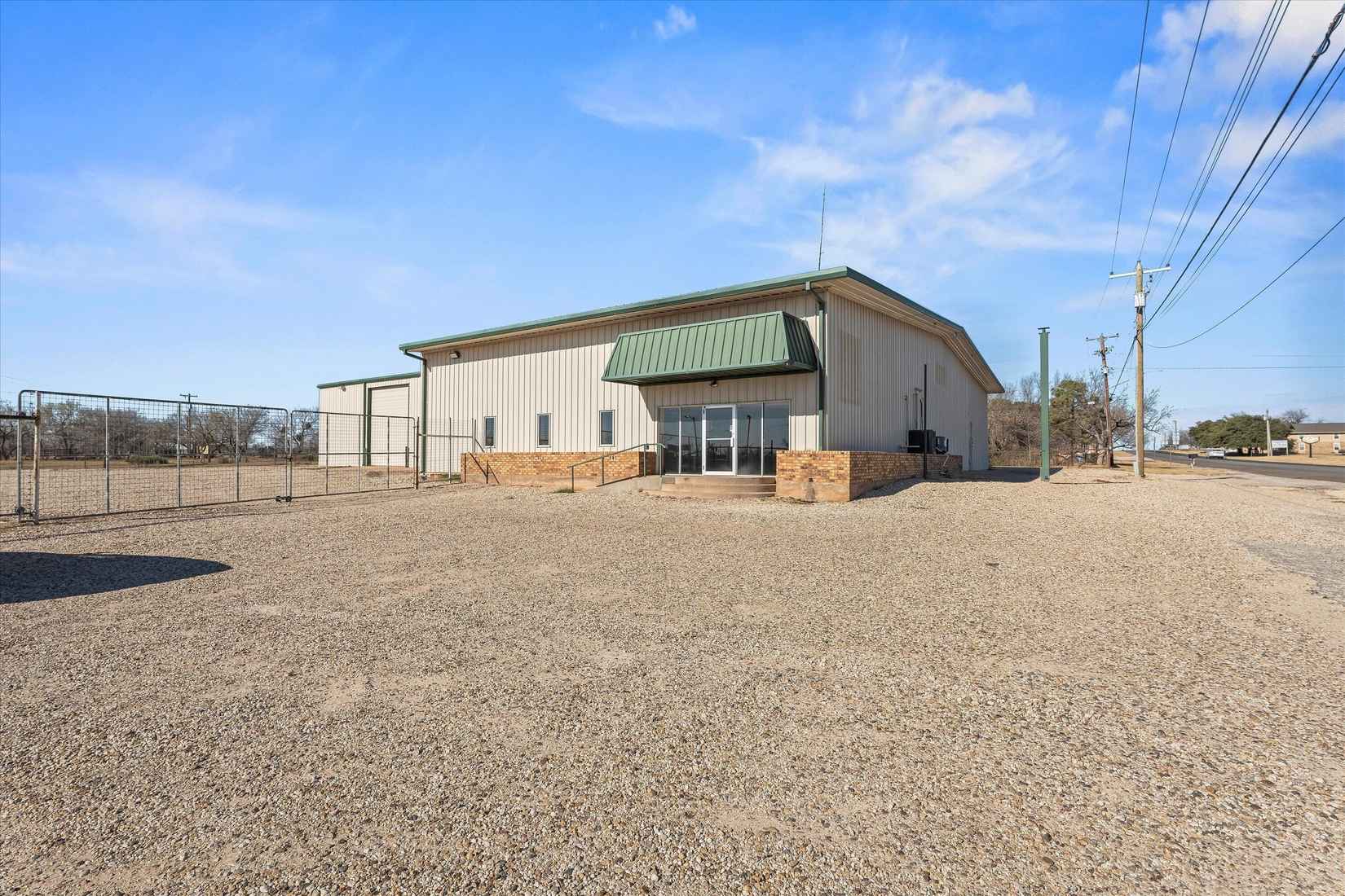 2305 N State Hwy 208  