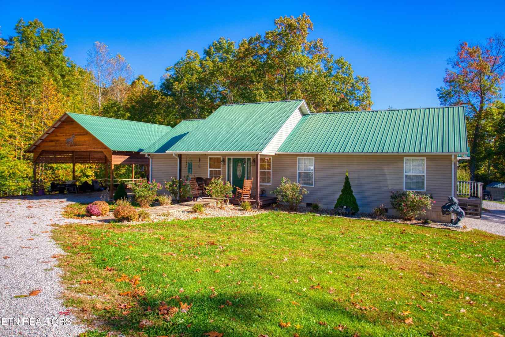 977 Spruce Creek Dr  
