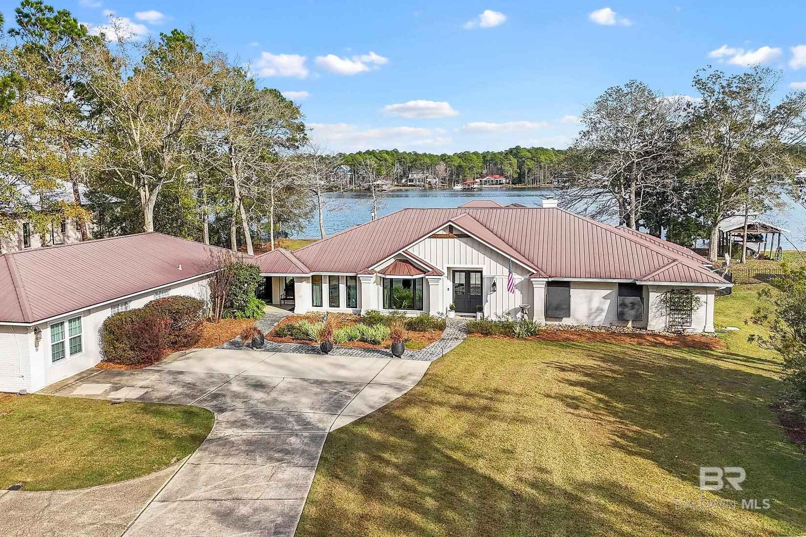 8490 Bay View Dr  