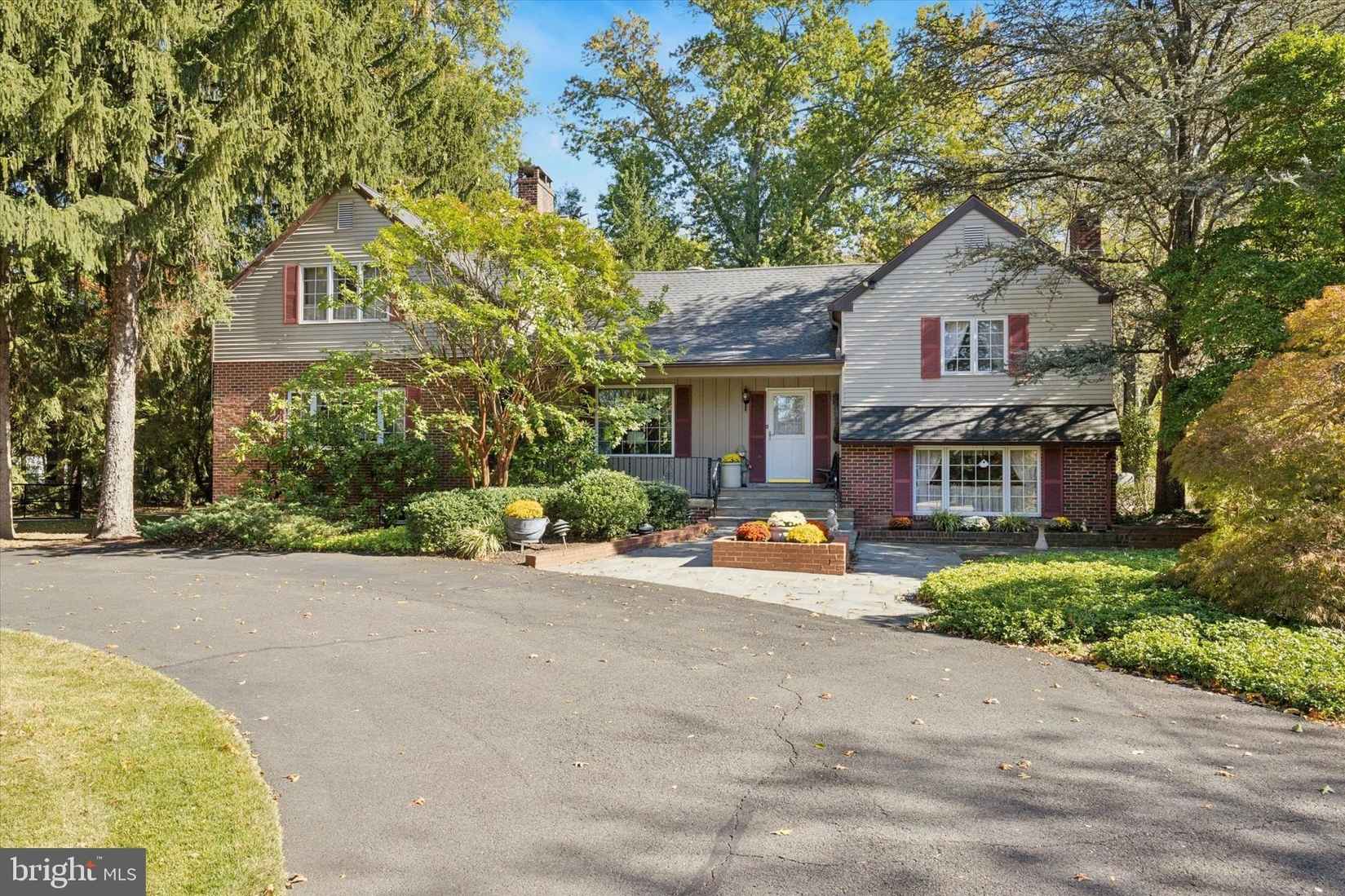 1162 LIMEKILN Pike  
