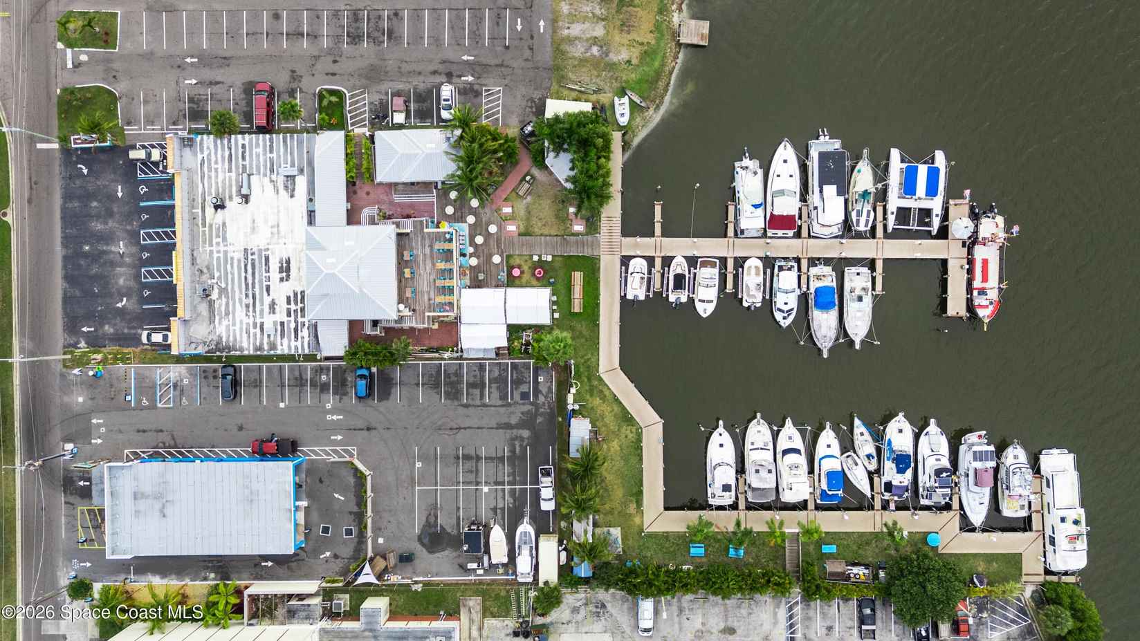 412 W Cocoa Bch Cswy  