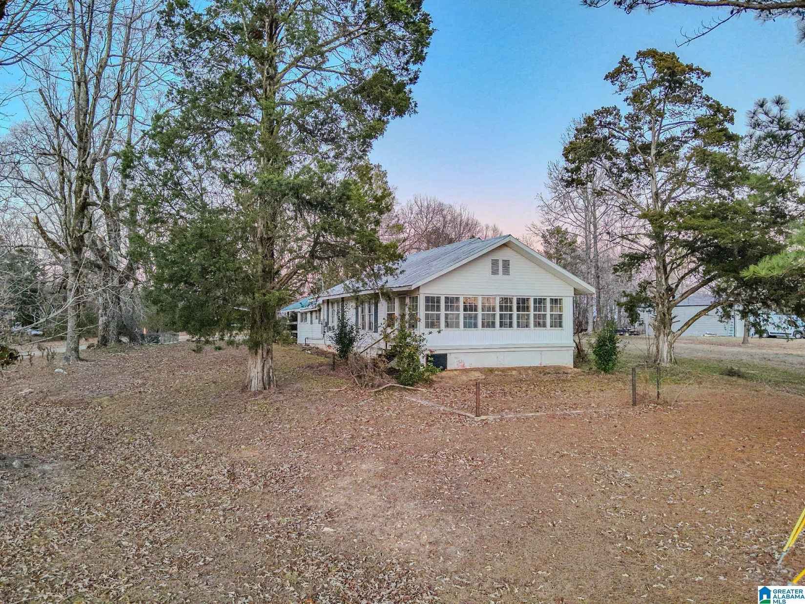 6110 Hwy 10  