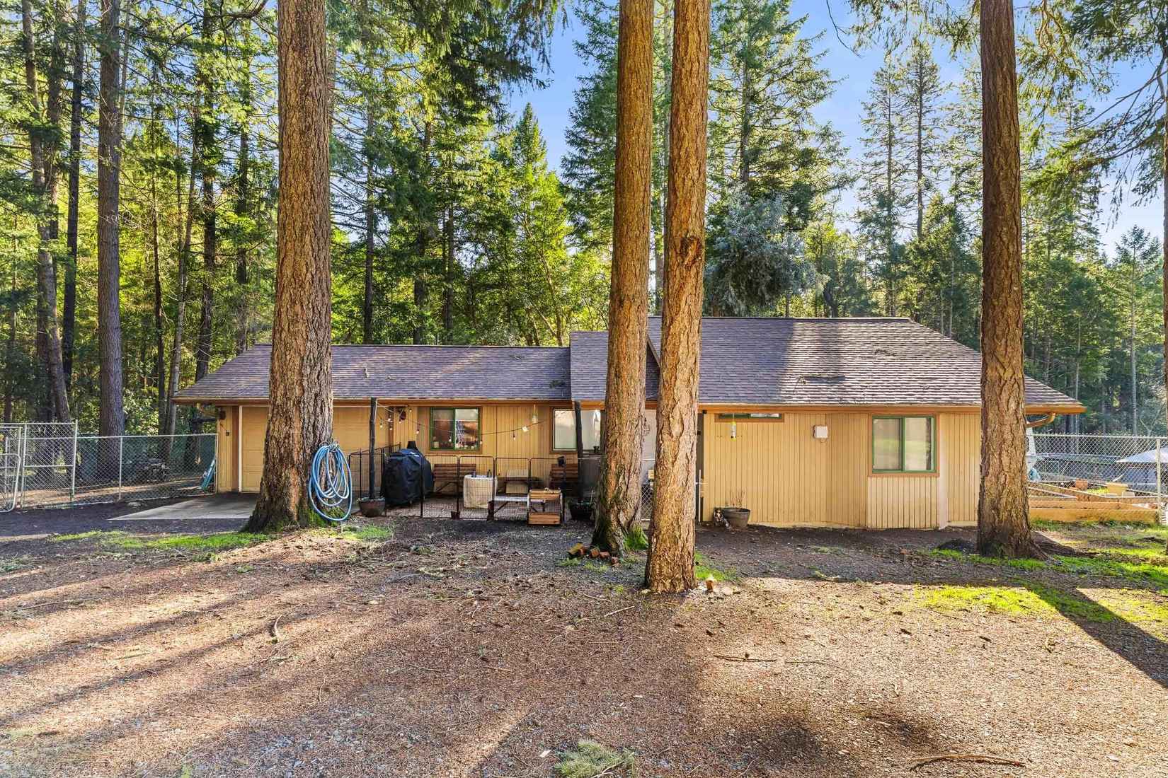 1492 Crooks Creek Rd  