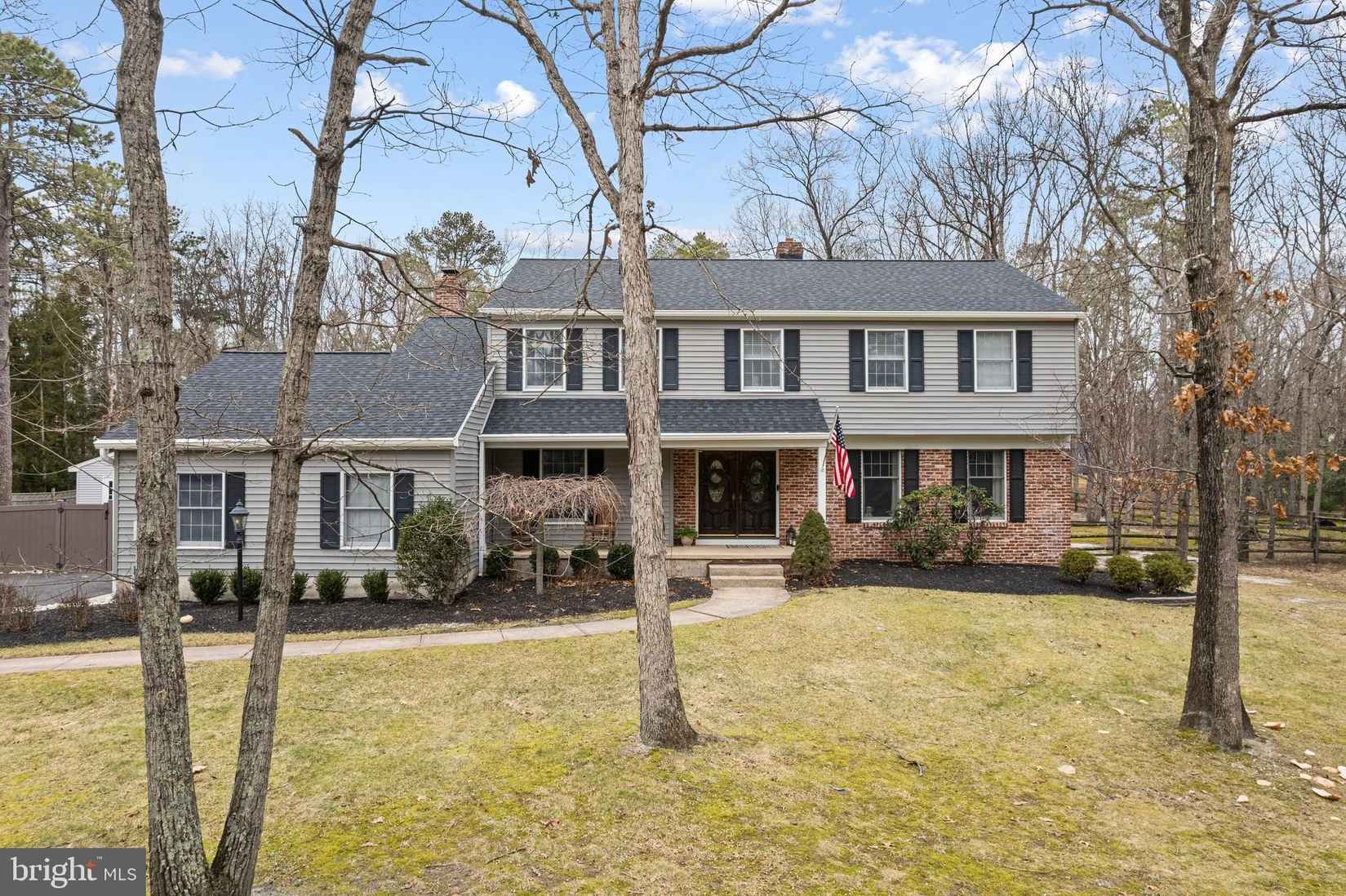 8 Wethersfield Dr  