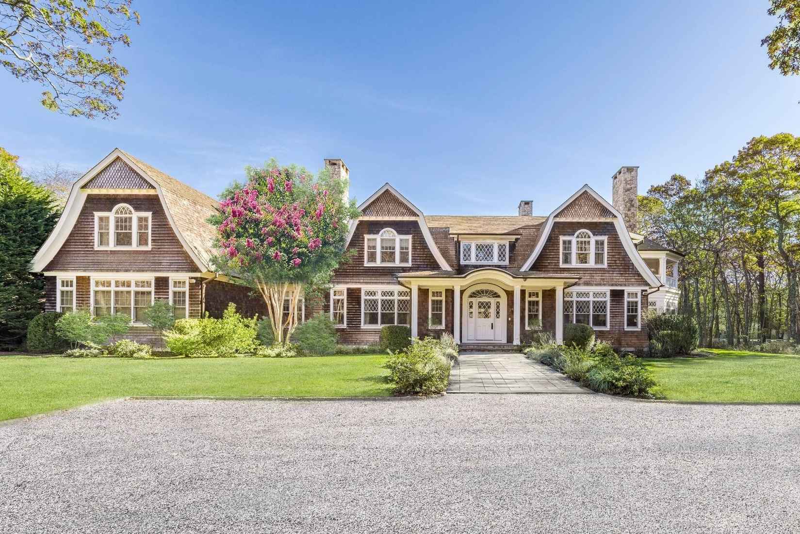58 Wainscott Stone Rd  