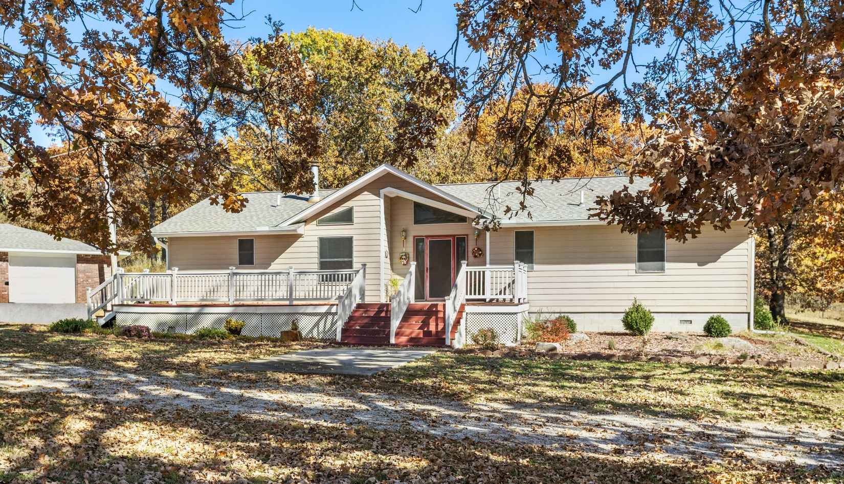 26200 S 520 Rd  
