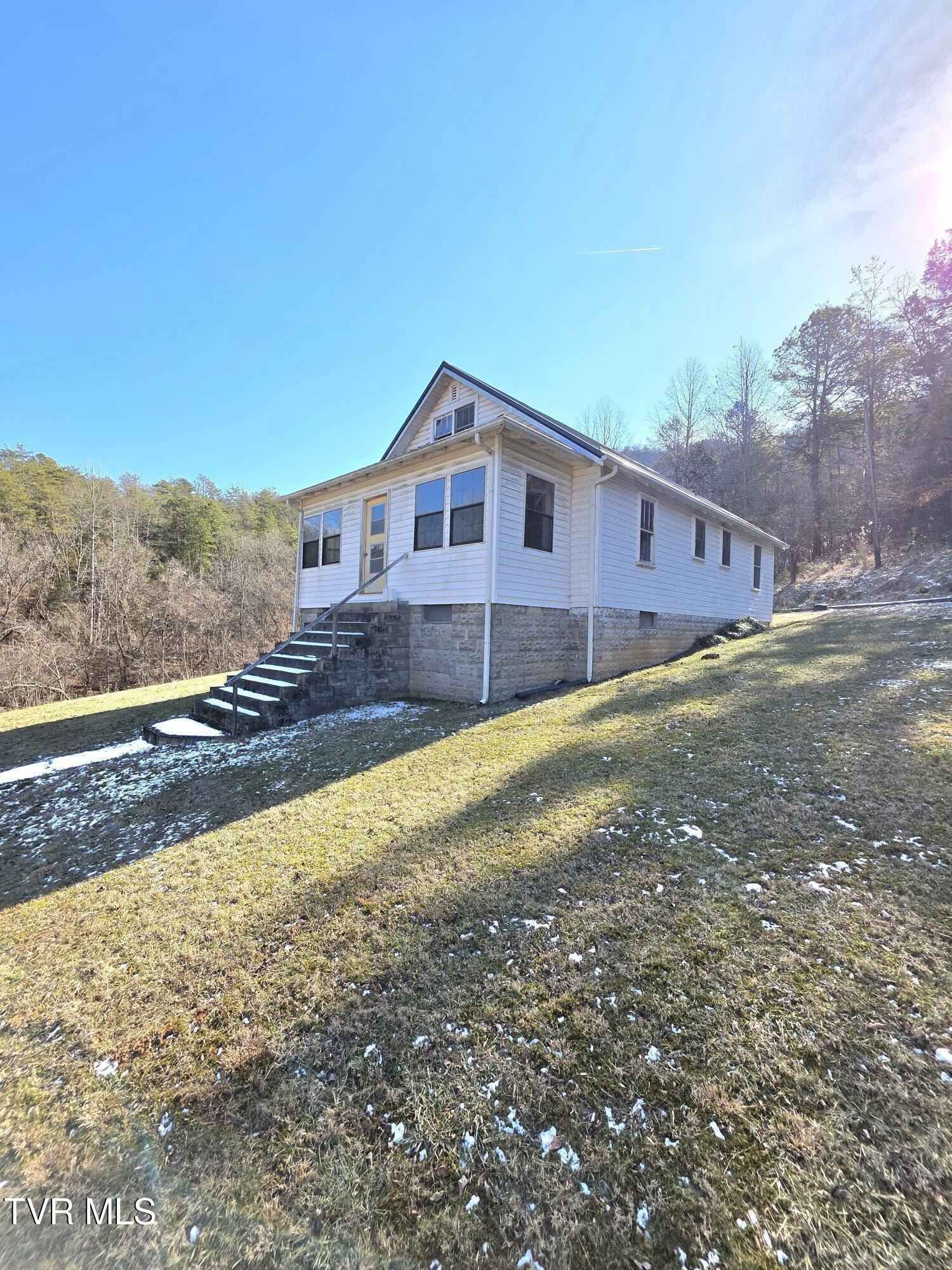 6793 Robinette Valley Rd  