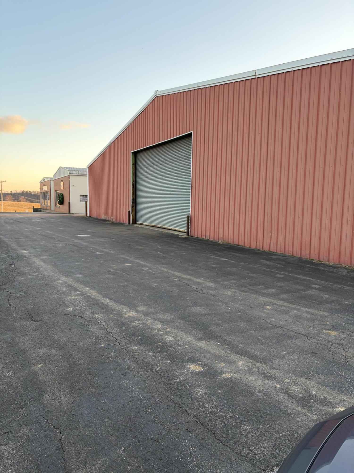 8646 Highway 421 S  