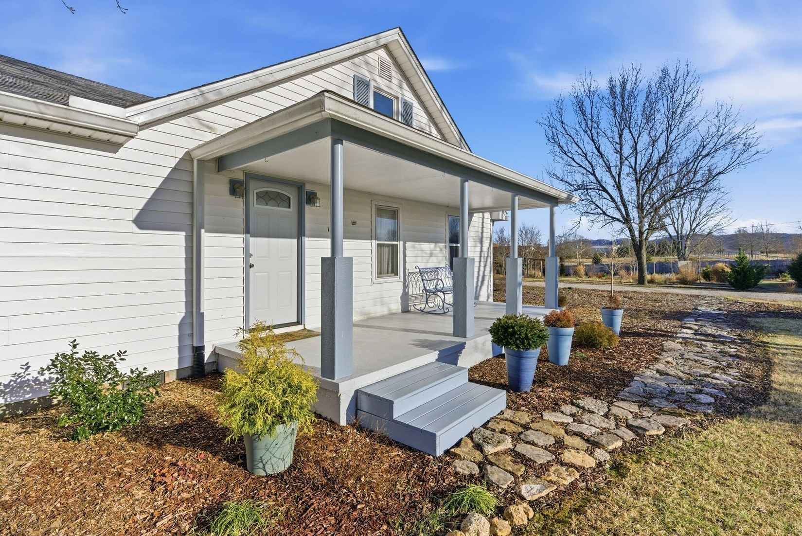 141 Farthing Ln  