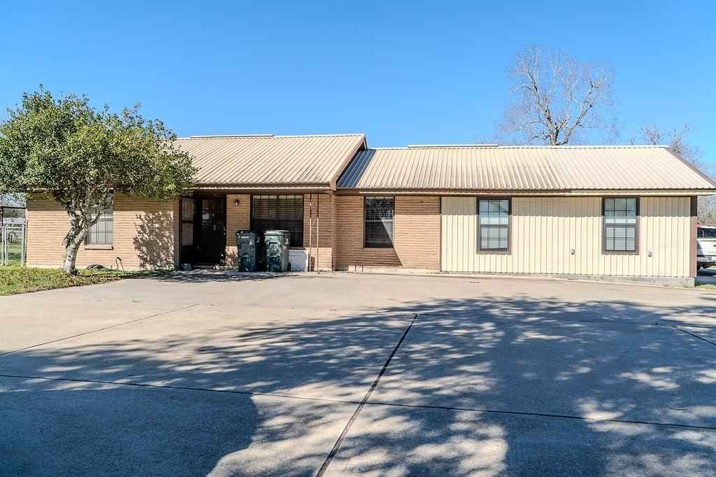 4959 US Hwy 90  