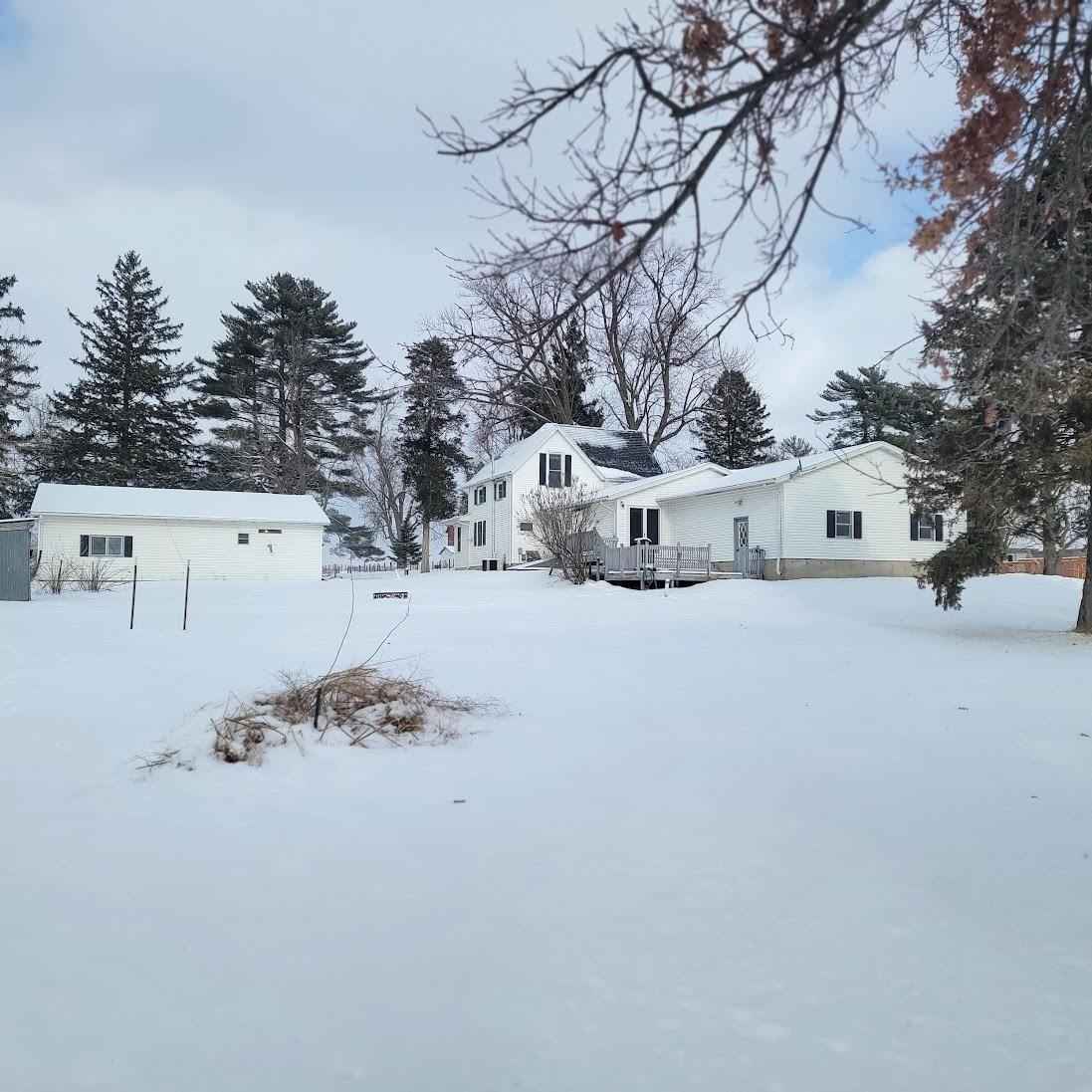 1557 Old Lancaster Rd  