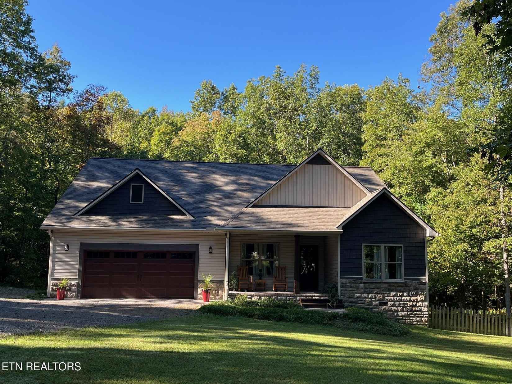 73 Creek Pl  