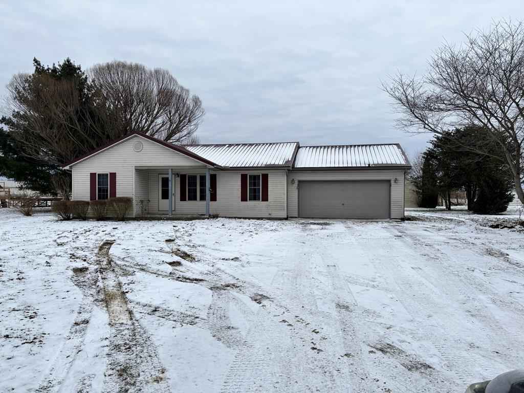 70 Beatrice Ln  