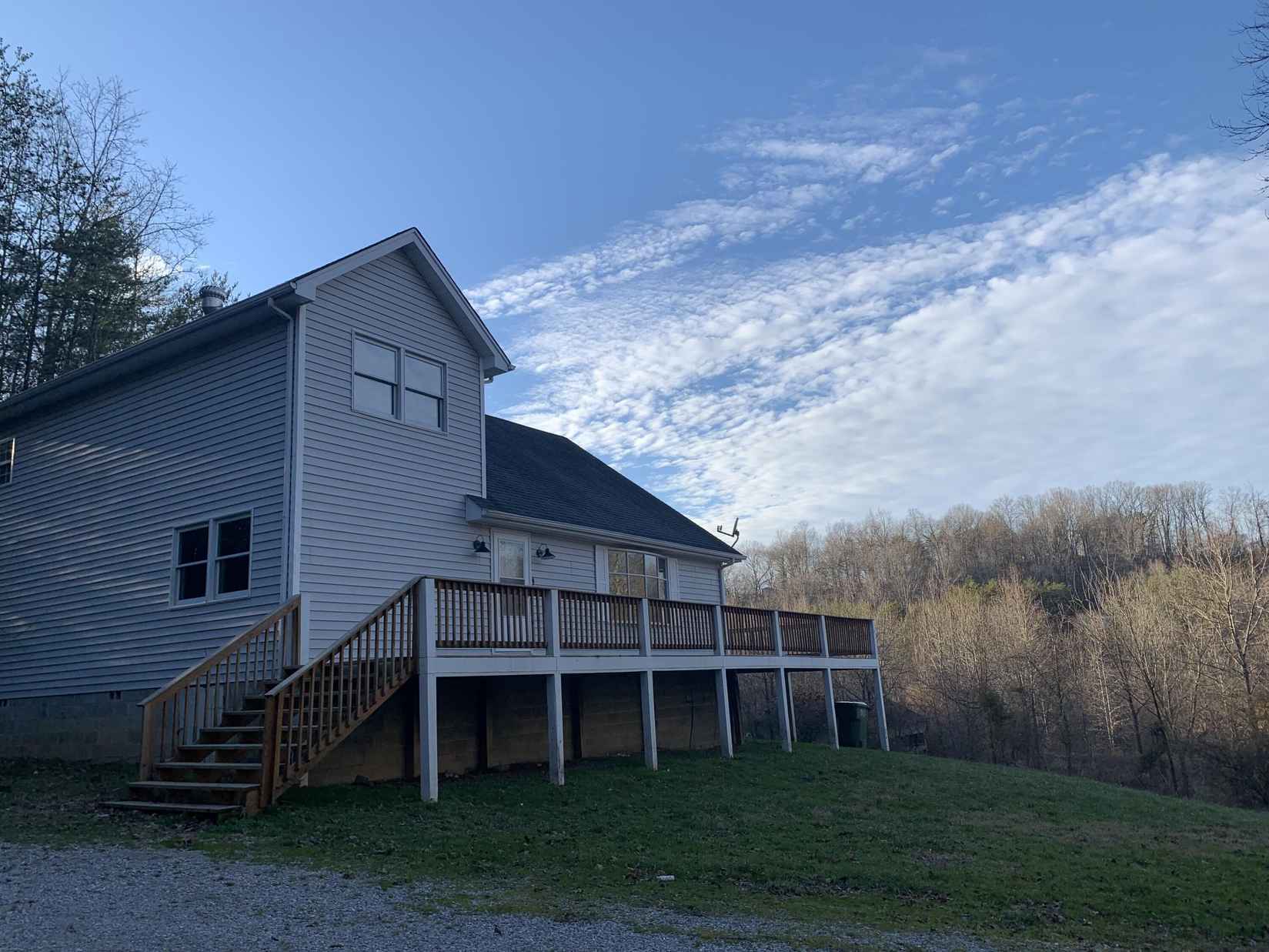 877 Bear Hollow Rd  