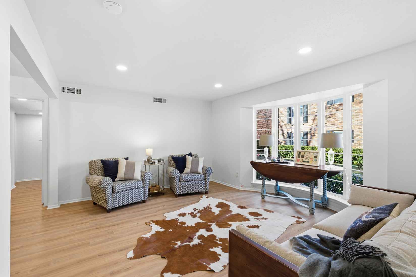 5835 University Boulevard Unit# B  