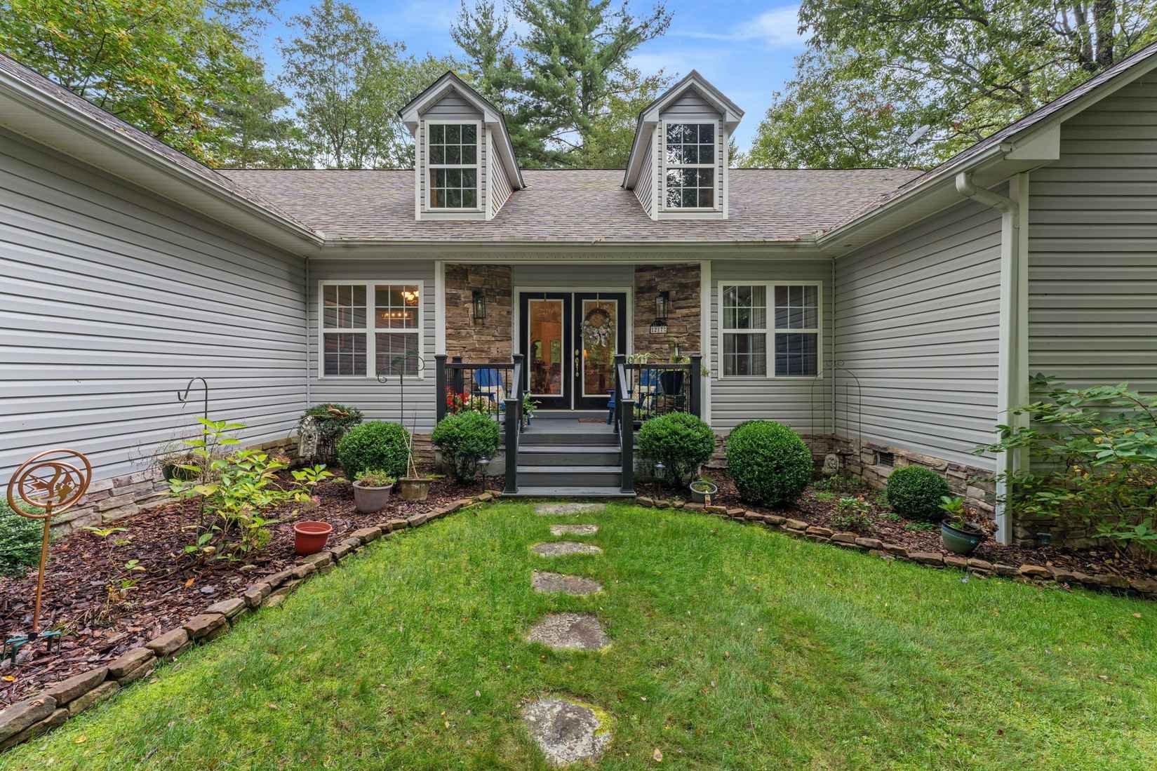 217 Crestwood Rd Lot 3  