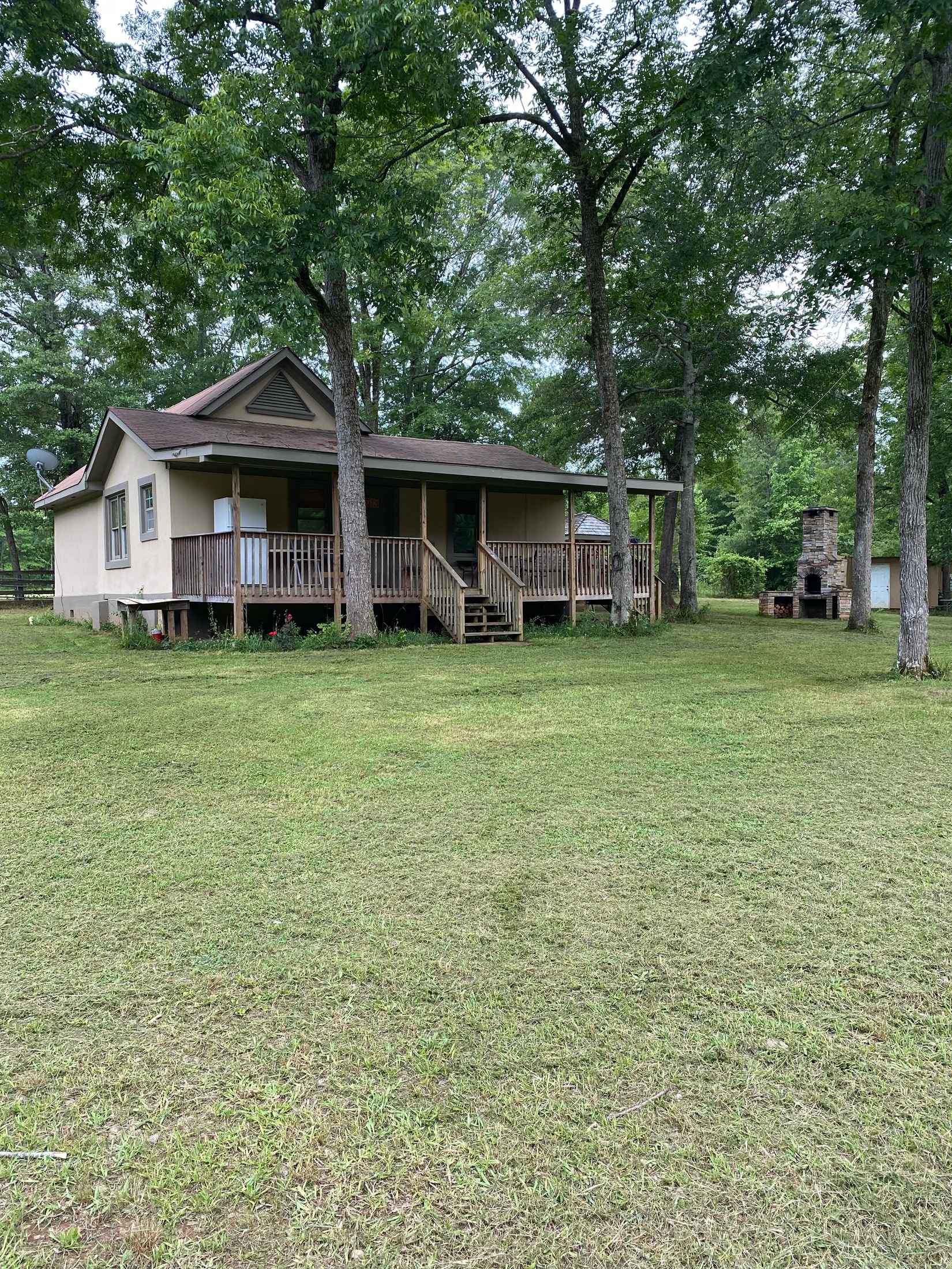 352 Log Cabin Rd  