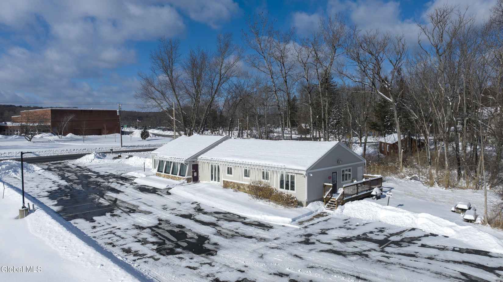 5344 Sacandaga Rd  