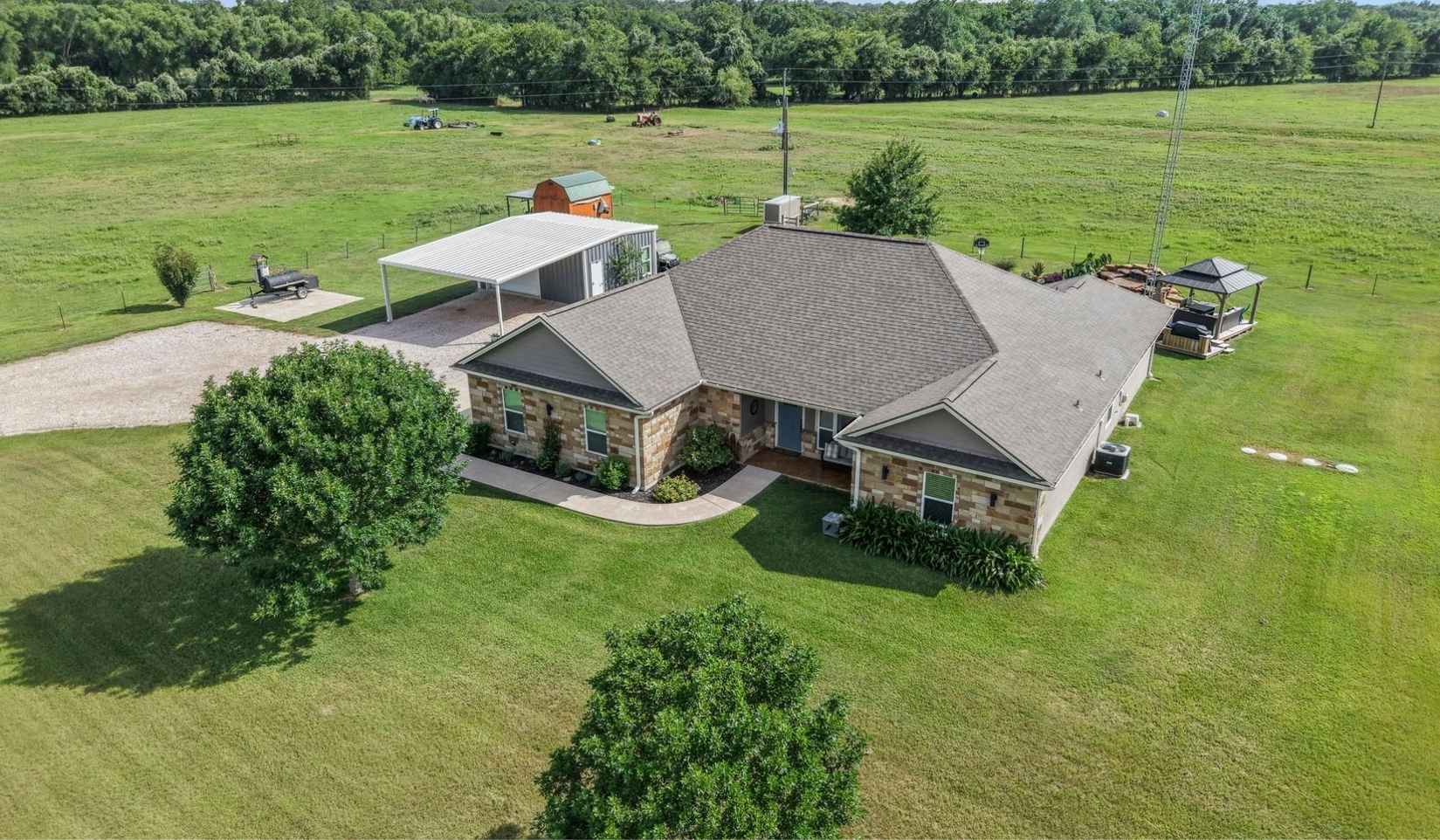 7350 CR 125 - 15 acres  