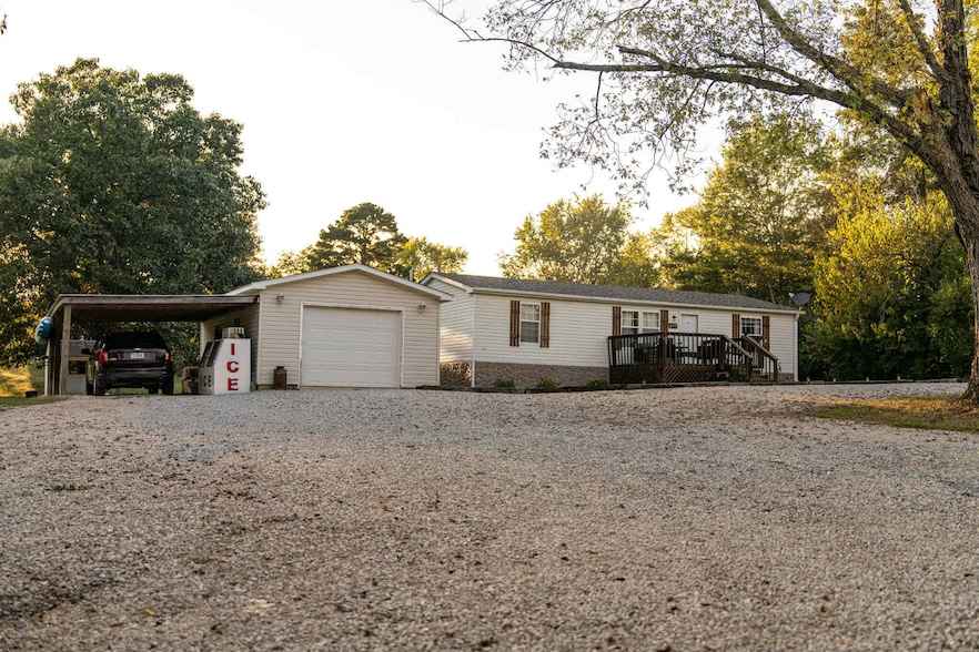 649 Eagle Ave  