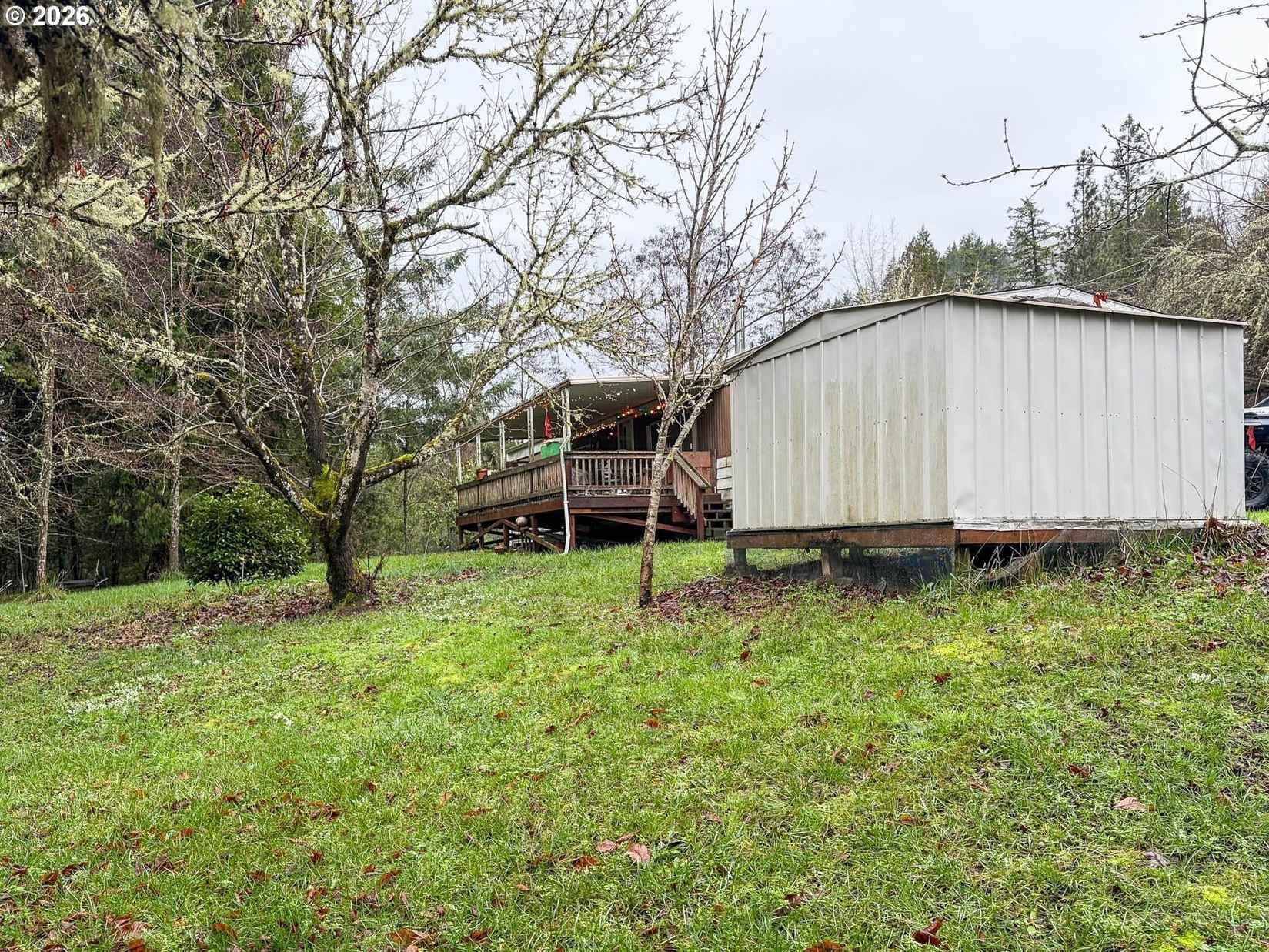 225 DORALEEN Ln  