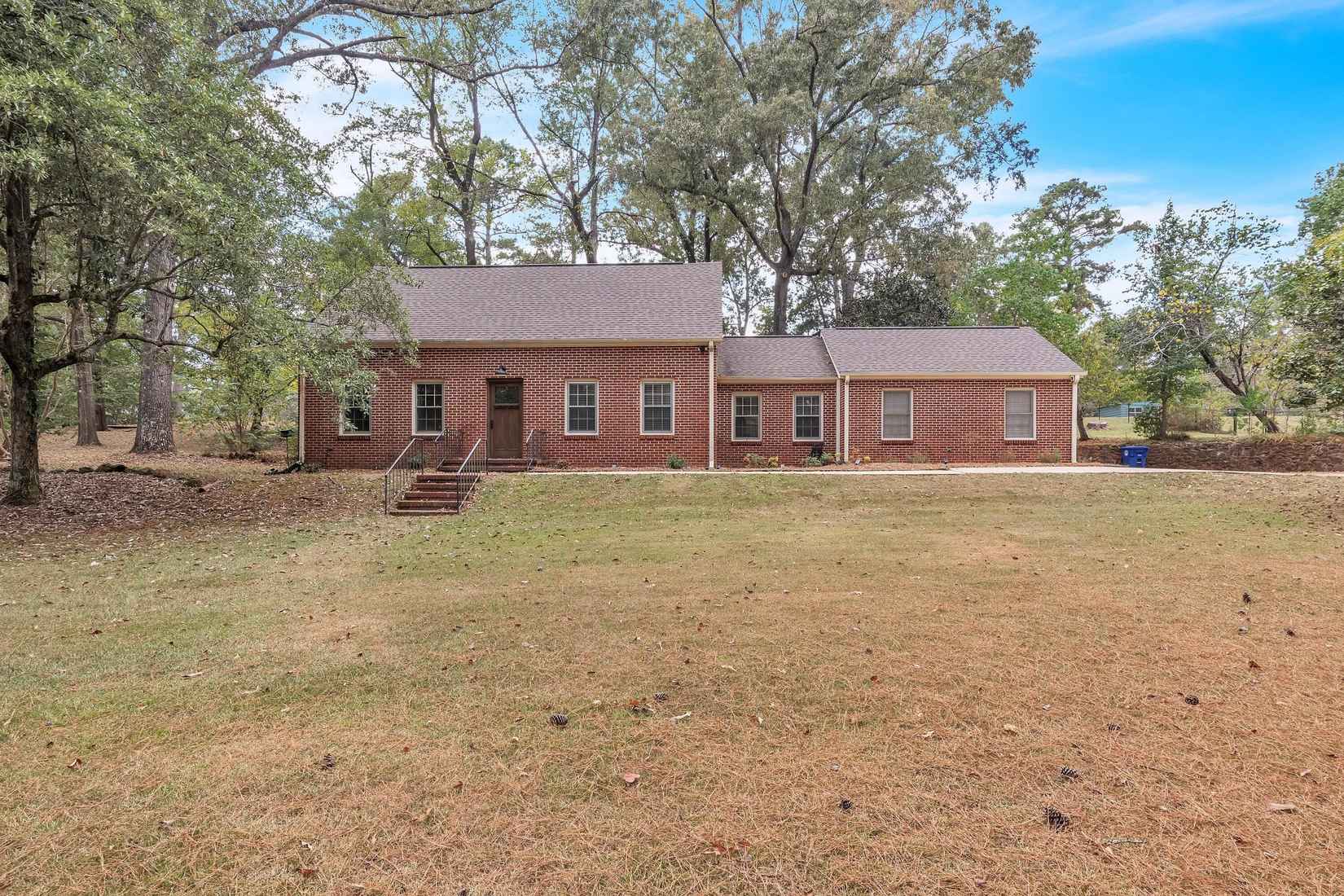 501 Pine Hill Dr  