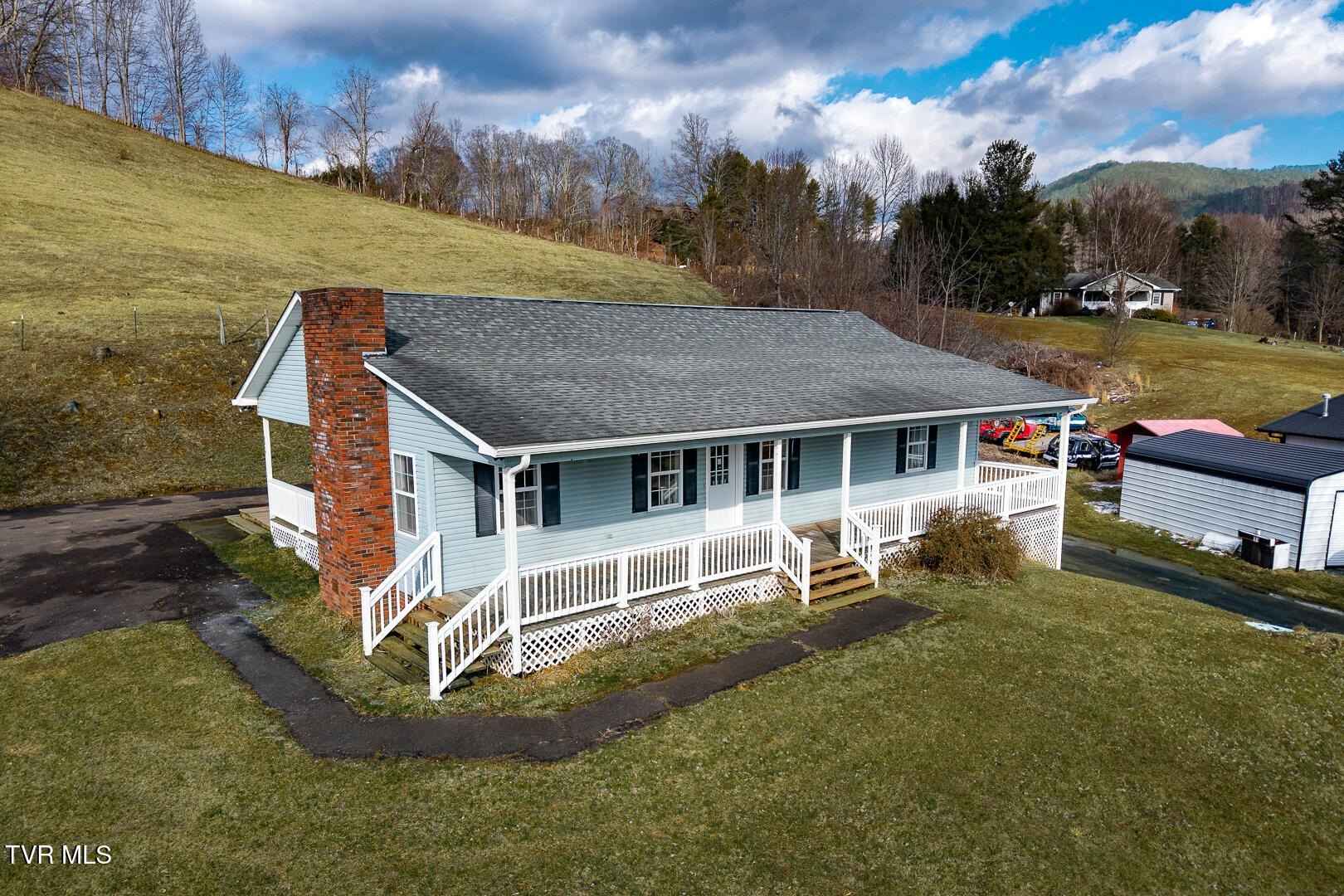 7215 N Us Hwy 421  