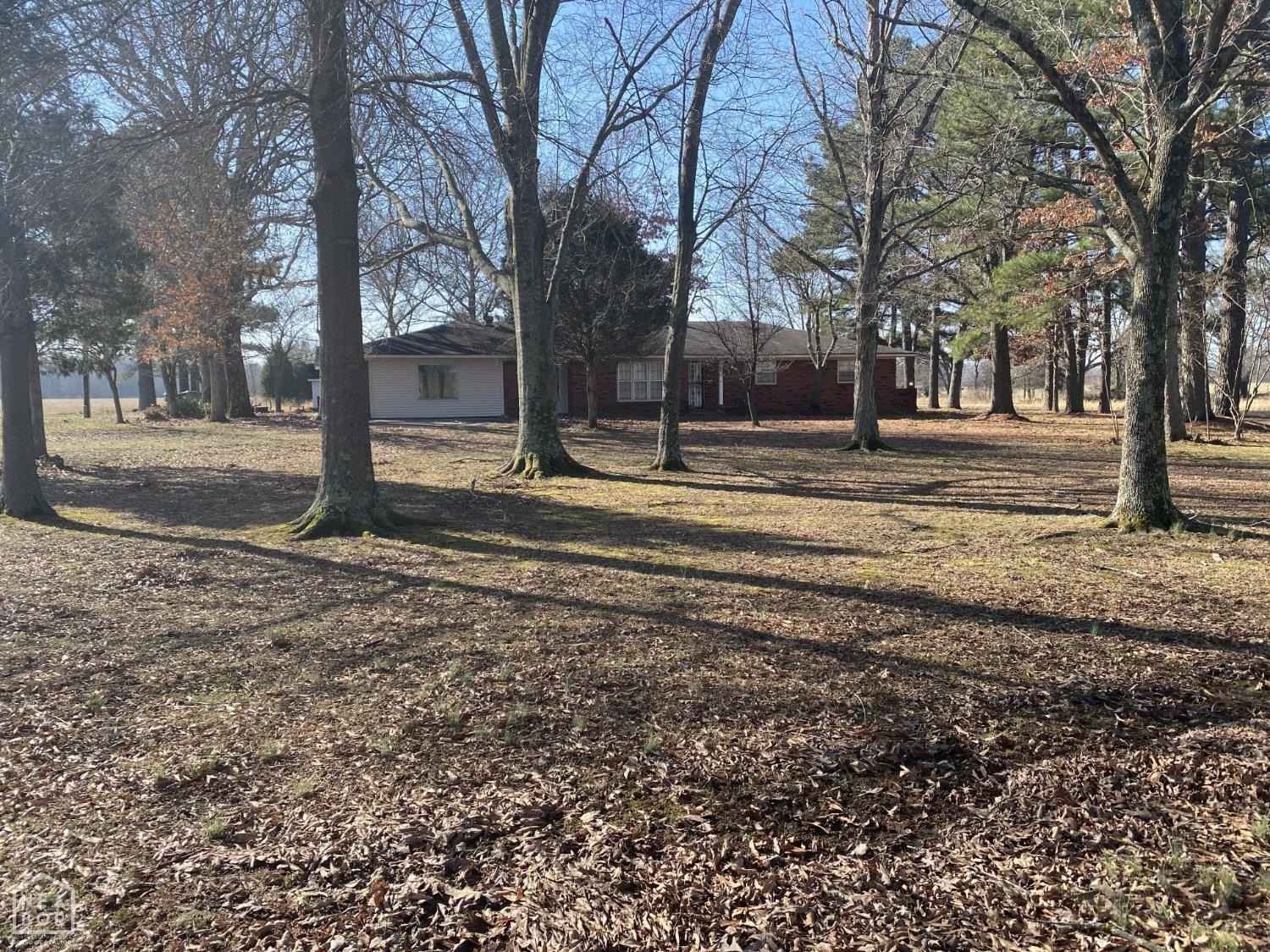 2001 Arrowhead Farm Rd  